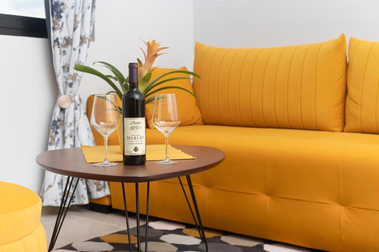 Ell Star Apartment Tivat Luaran gambar