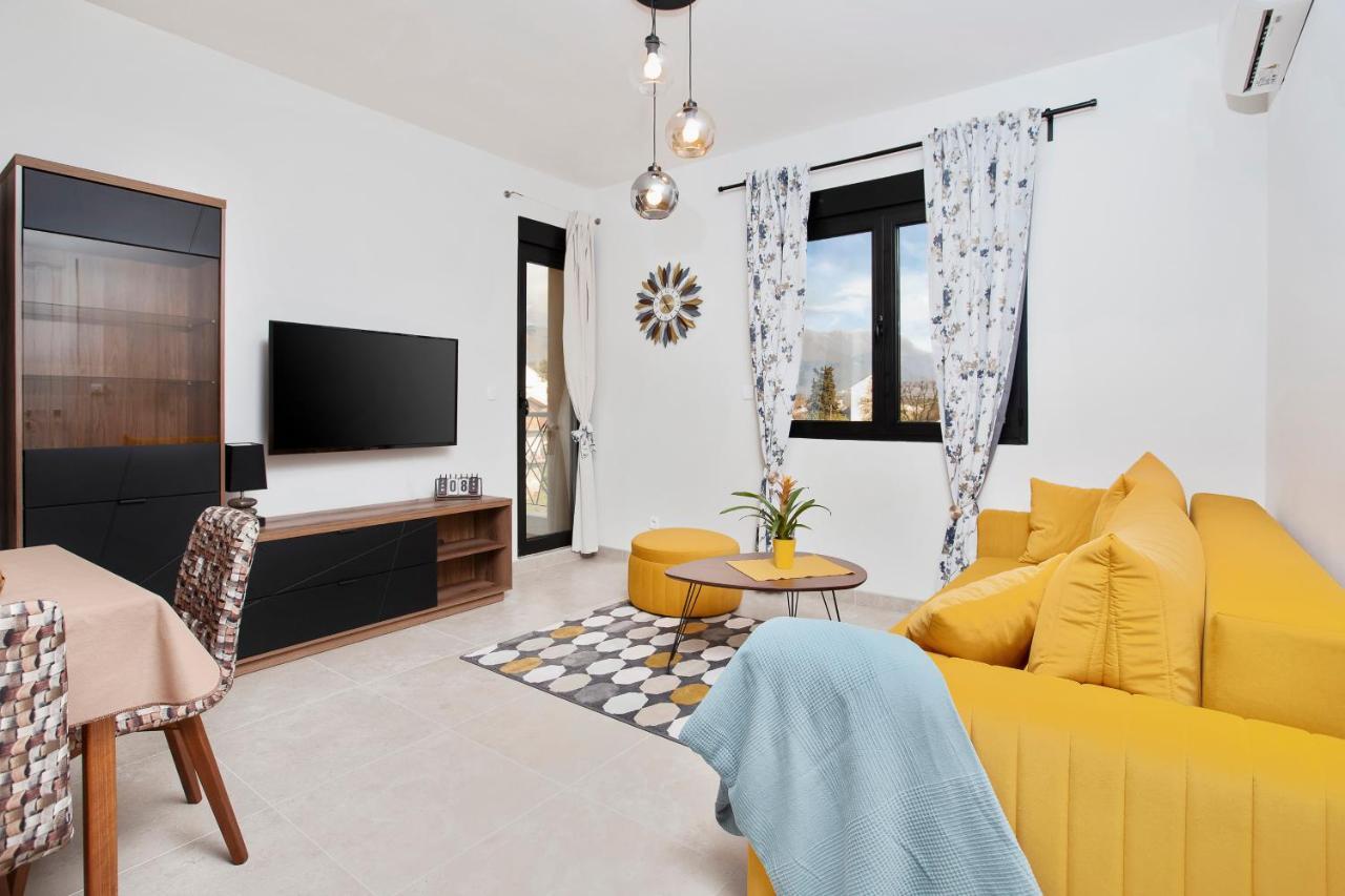 Ell Star Apartment Tivat Luaran gambar