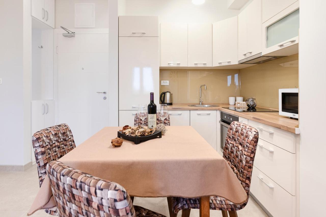 Ell Star Apartment Tivat Luaran gambar